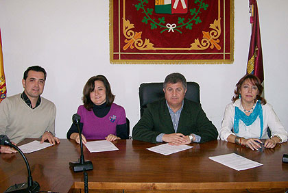 El Ayuntamiento renueva los convenios de colaboraci&oacute;n con la Coral y la Banda de M&uacute;sica 