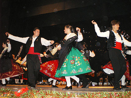 El Festival Folklórico Navideño conquistó al público